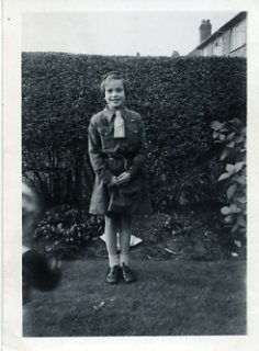 Me in Brownie uniform003