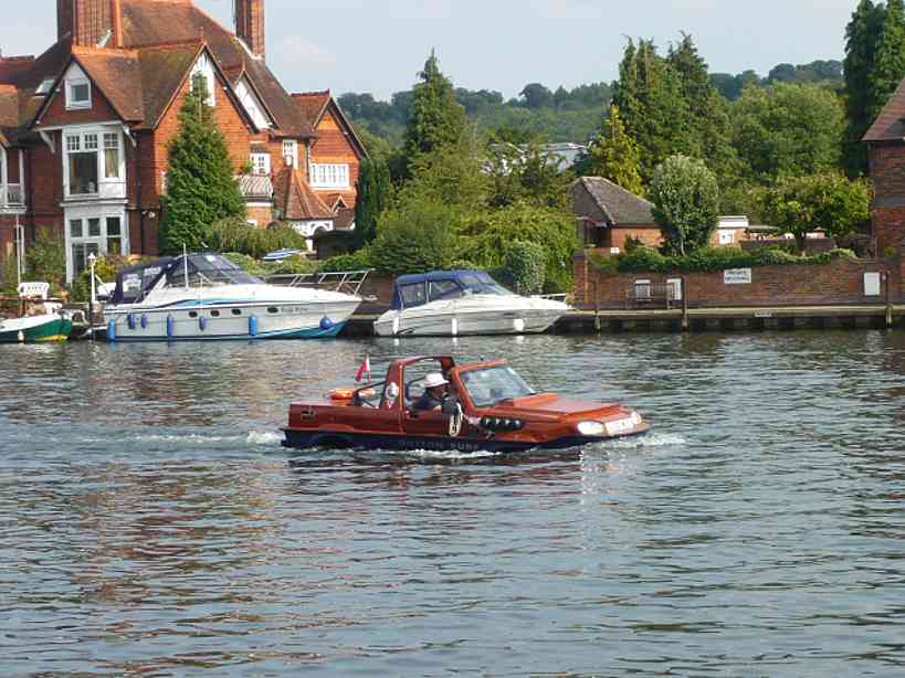Amphibious car Marlow P1090141