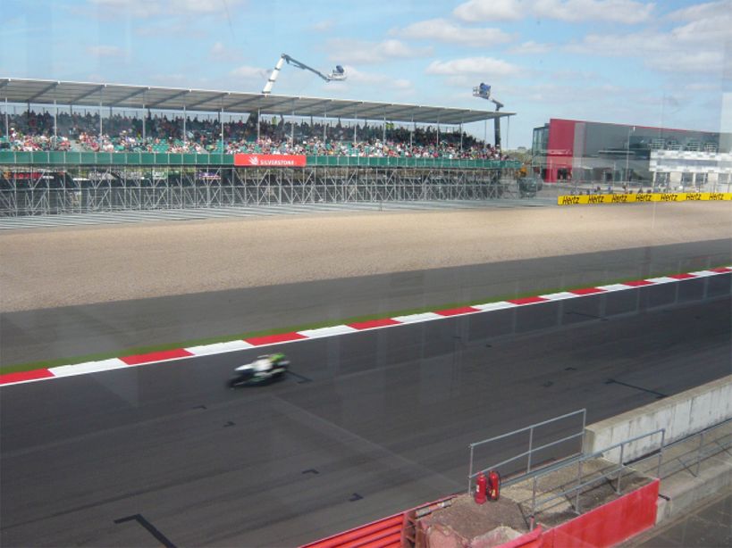 Silverstone P1090230